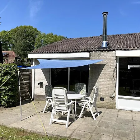 Semesterbostad Holiday Home Lunteren *